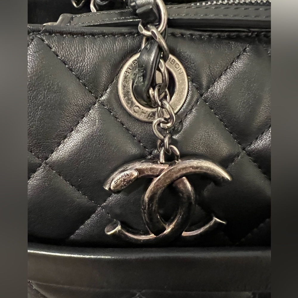 Chanel shoulder handbag with zipper - Picture 2 of 16